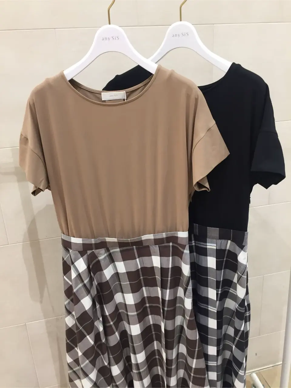 ANY SIS 髙橋 コーディネート画像