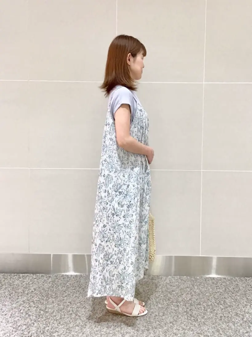 ANY SIS 浅野 コーディネート画像