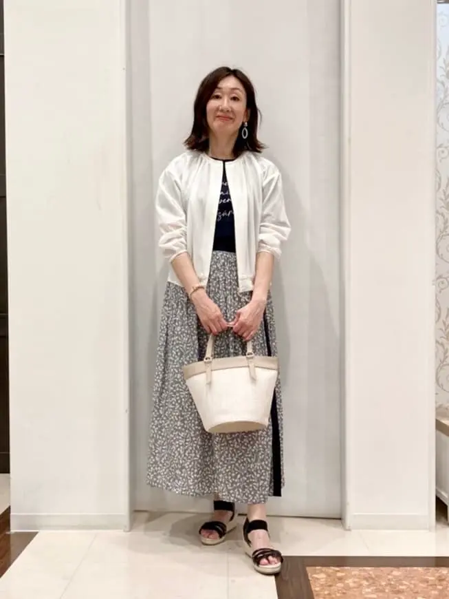 ANY SIS スタッフ コーディネート画像