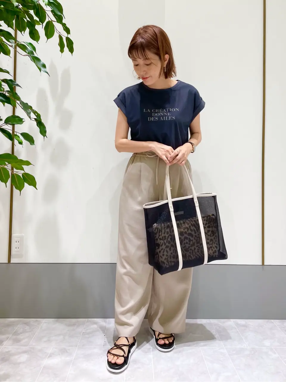 ANY SIS スタッフ コーディネート画像