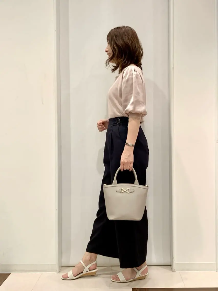 ANY SIS 横田 コーディネート画像