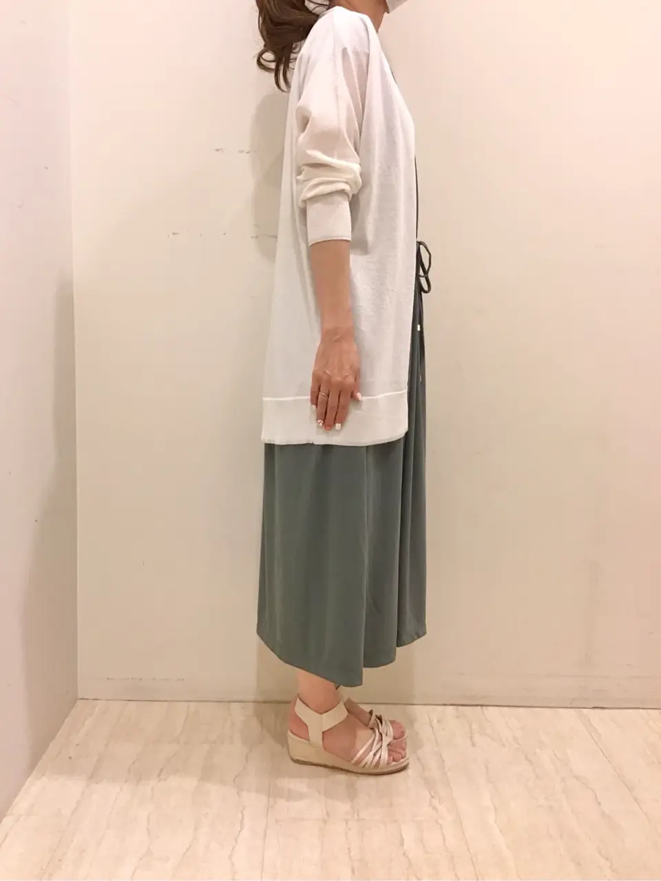 ANY SIS スタッフ コーディネート画像