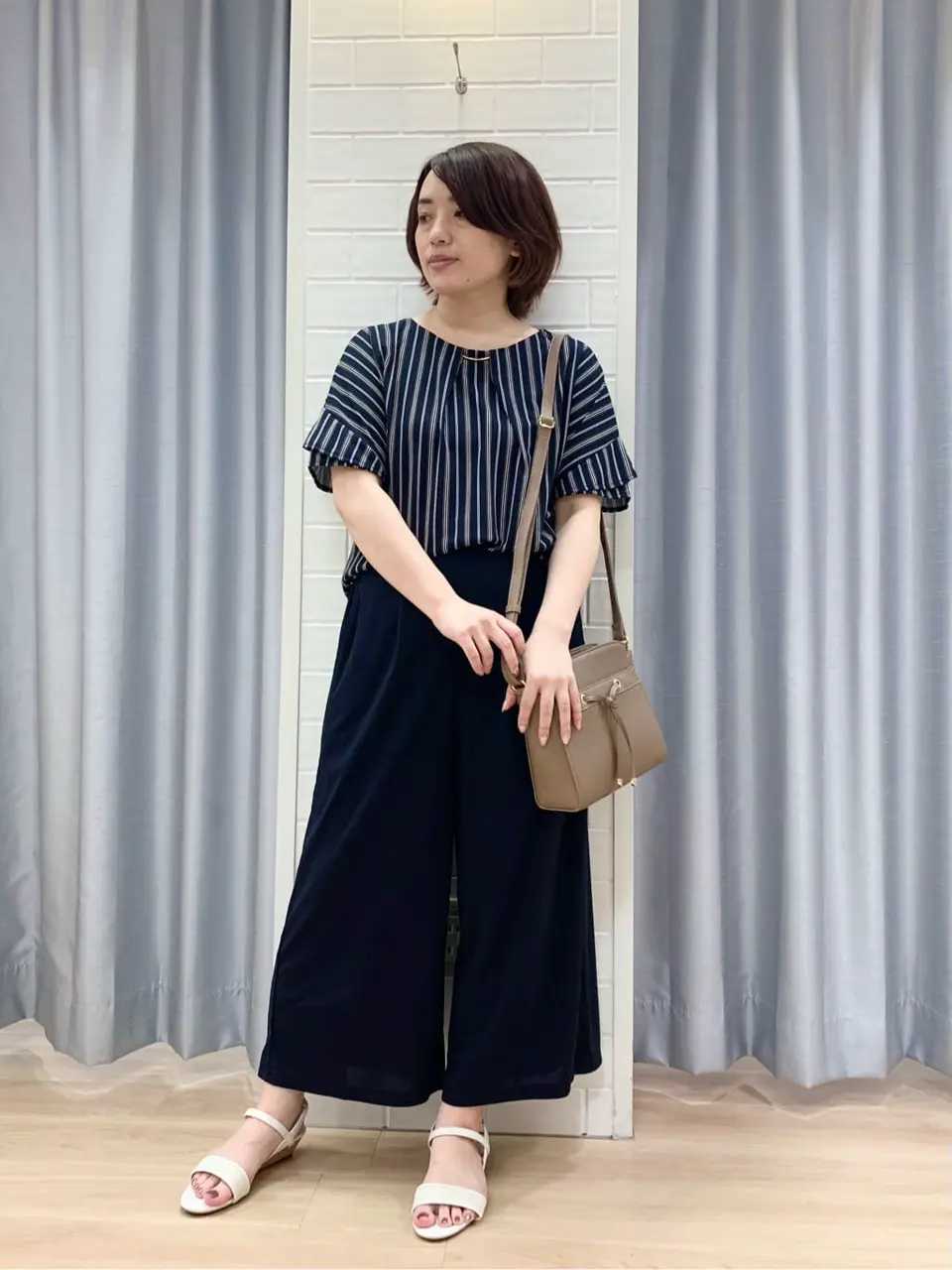 ANY SIS 丸岡 コーディネート画像