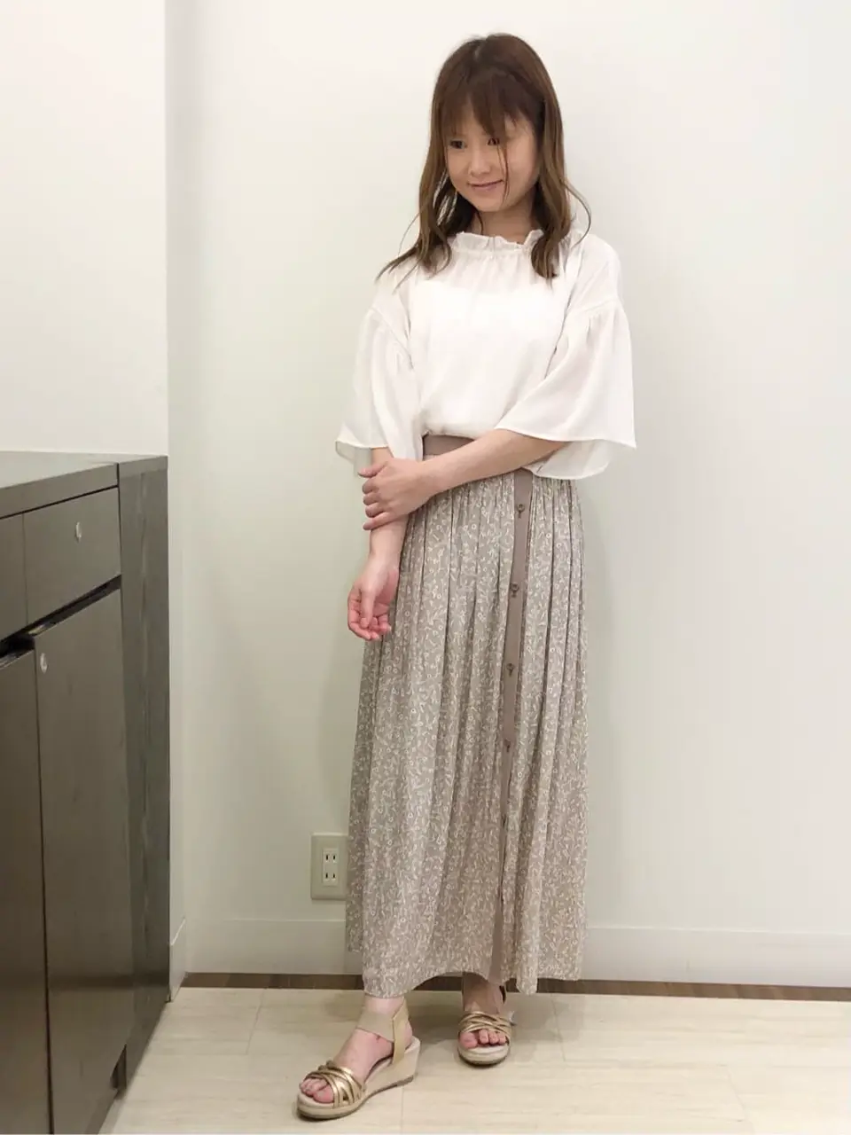 ANY SIS スタッフ コーディネート画像