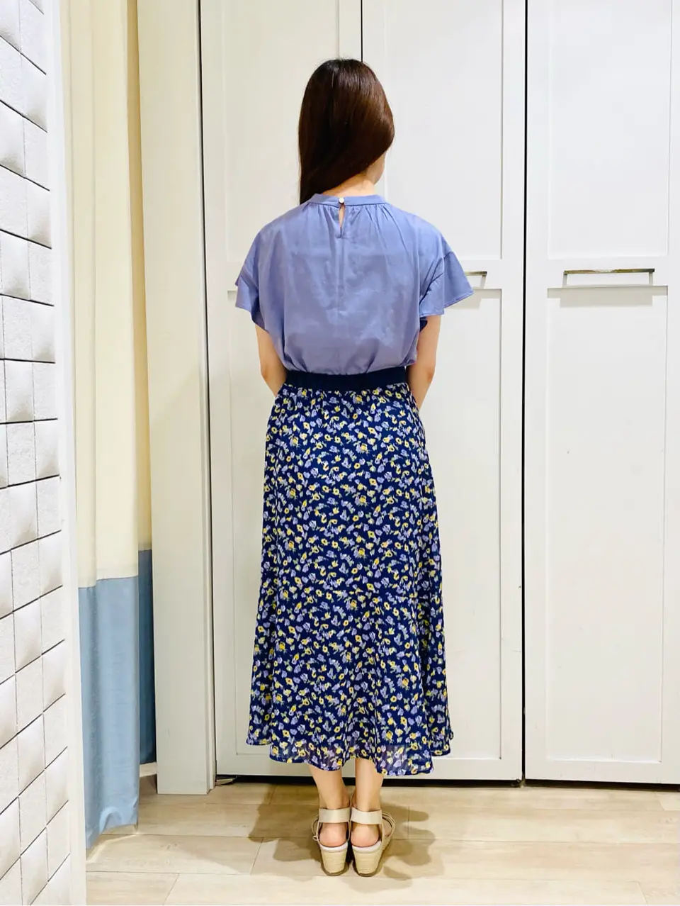 ANY SIS スタッフ コーディネート画像