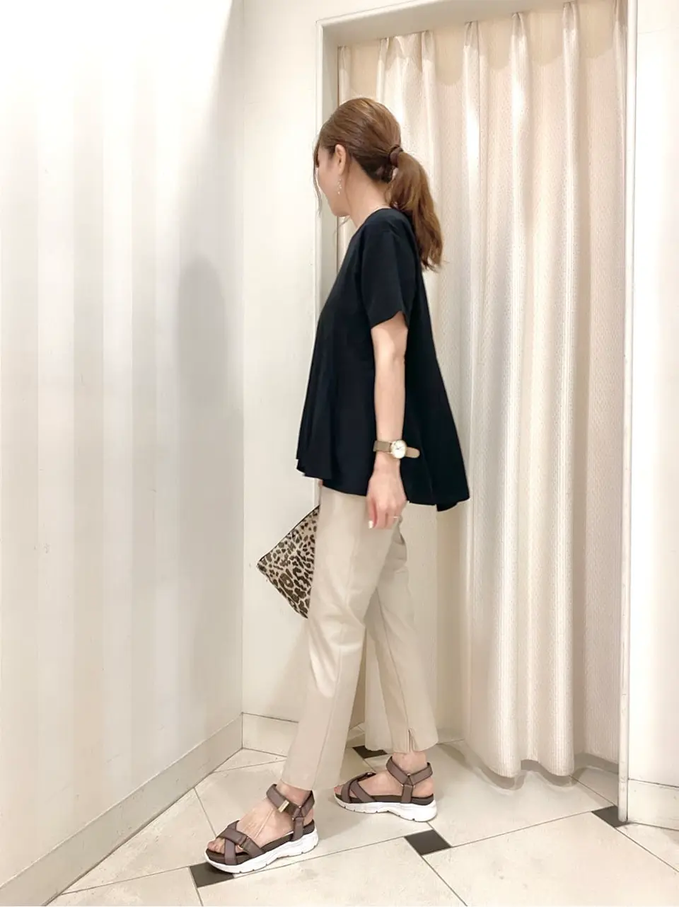 ANY SIS 金井 コーディネート画像