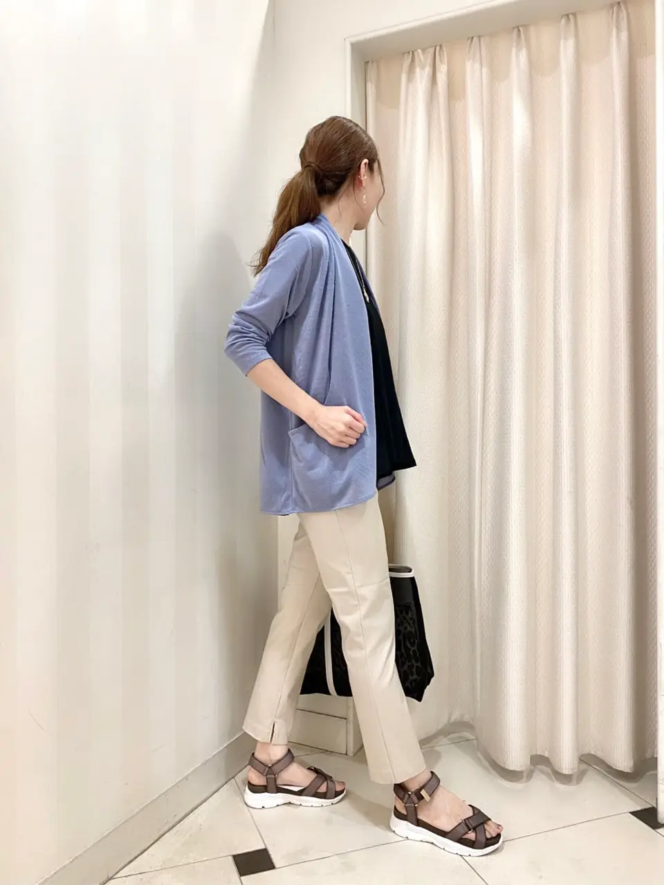 ANY SIS 金井 コーディネート画像