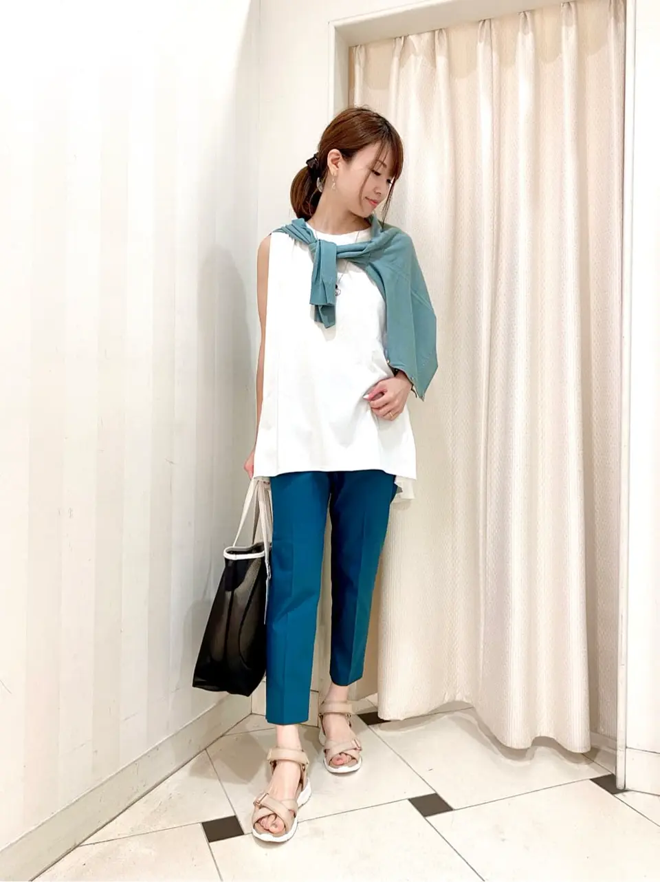 ANY SIS 金井 コーディネート画像