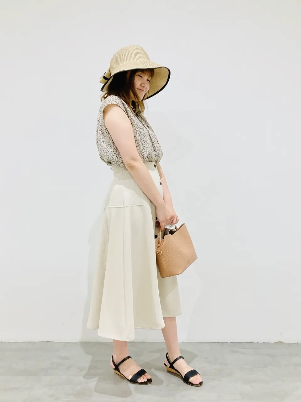 ANY SIS 川根　彩 コーディネート画像