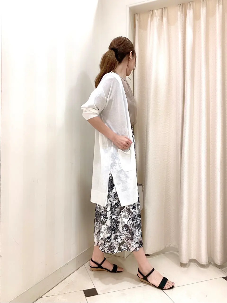 ANY SIS 金井 コーディネート画像