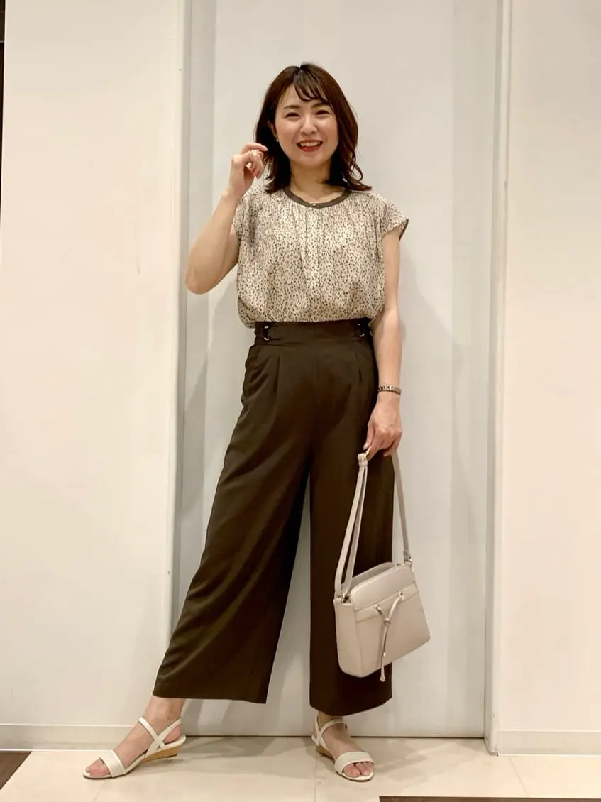 ANY SIS 横田 コーディネート画像