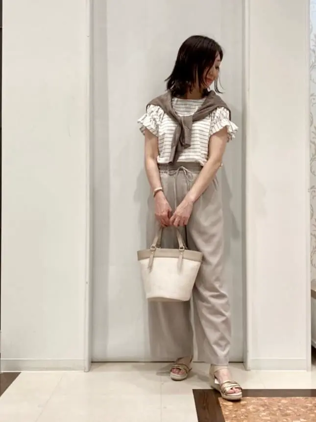 ANY SIS スタッフ コーディネート画像