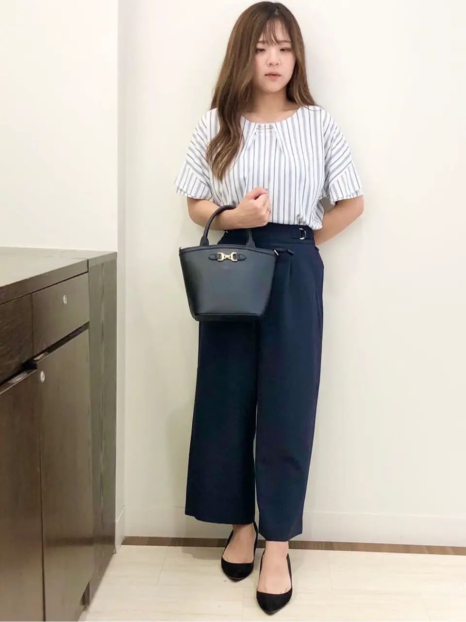 ANY SIS スタッフ コーディネート画像