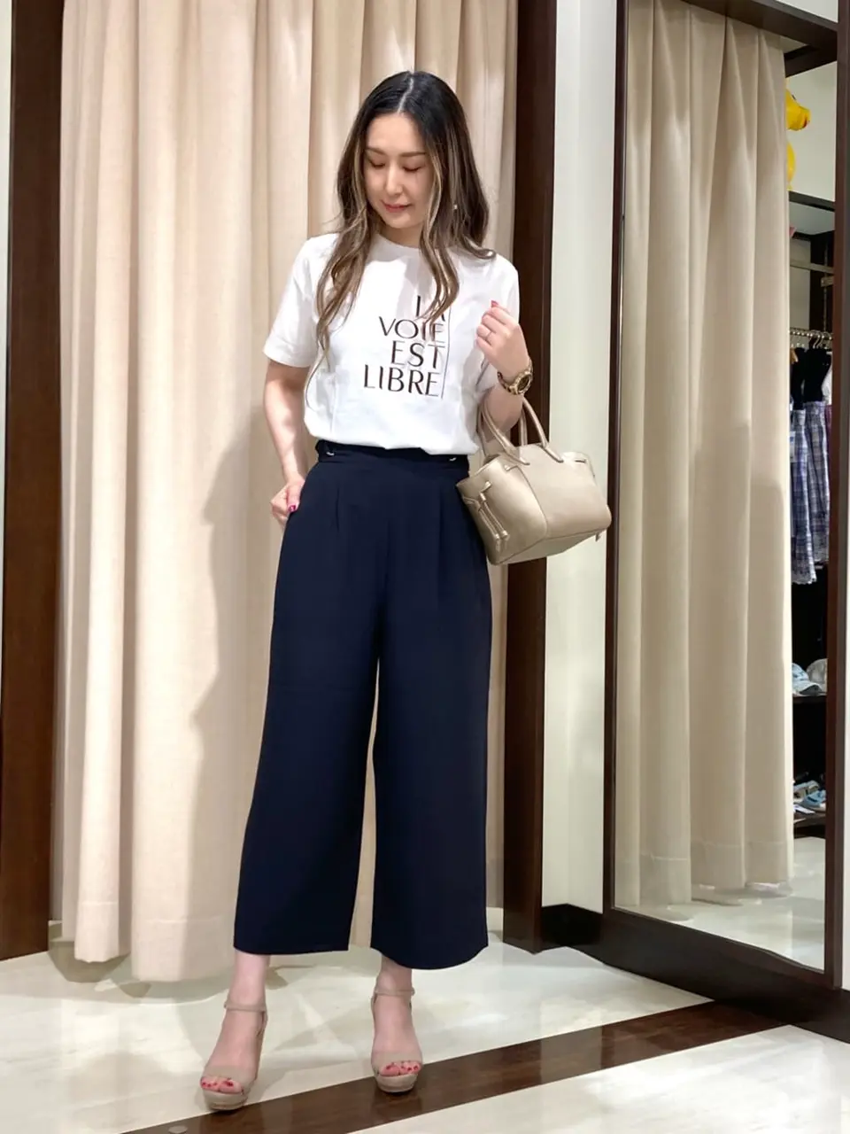 ANY SIS STAFF コーディネート画像