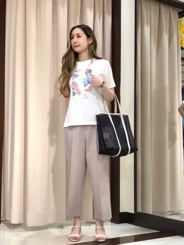 ANY SIS STAFF コーディネート画像