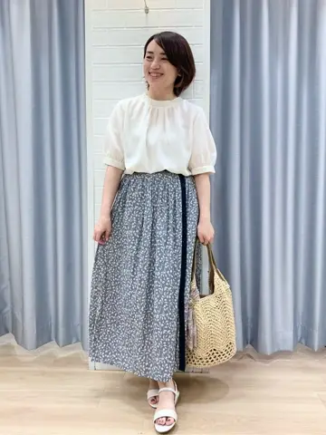 ANY SIS 丸岡 コーディネート画像