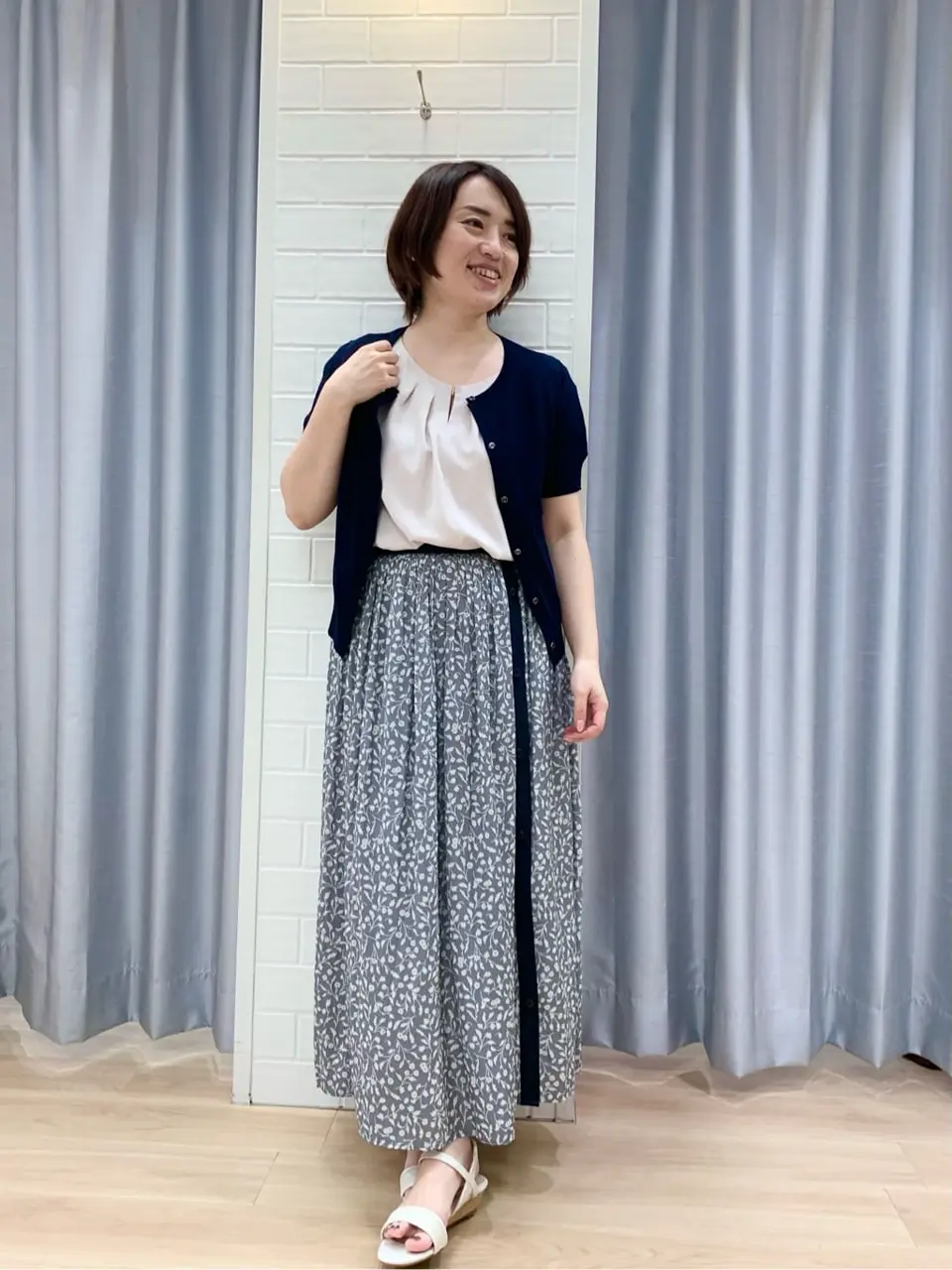 ANY SIS 丸岡 コーディネート画像