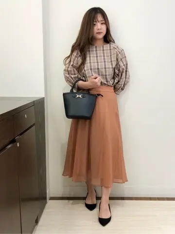 ANY SIS スタッフ コーディネート画像