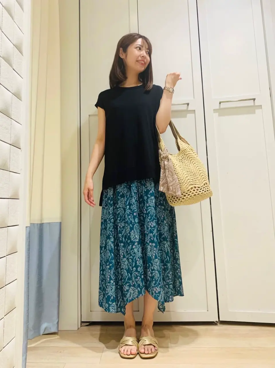 ANY SIS スタッフ コーディネート画像