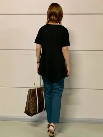 ANY SIS tomo コーディネート画像