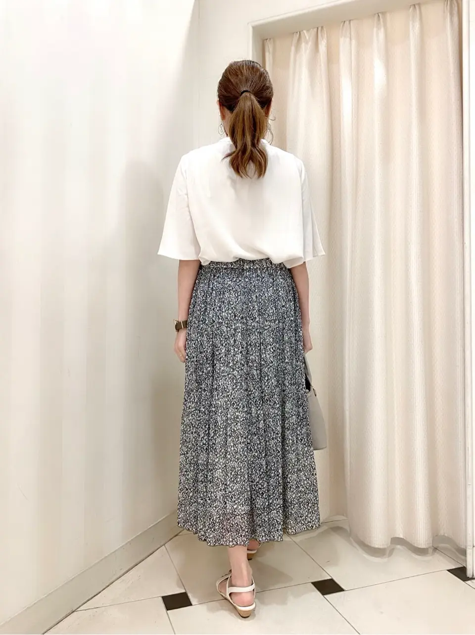 ANY SIS 金井 コーディネート画像