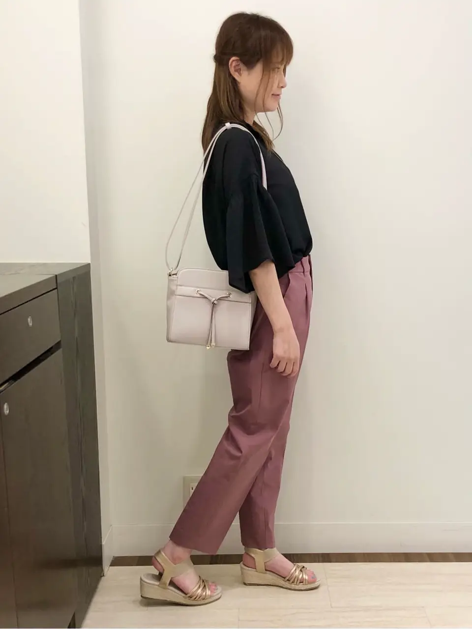 ANY SIS スタッフ コーディネート画像