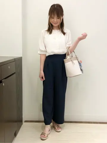 ANY SIS スタッフ コーディネート画像