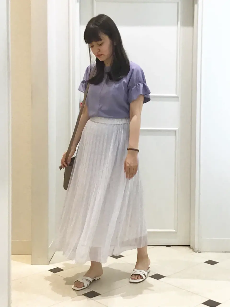 ANY SIS スタッフ コーディネート画像