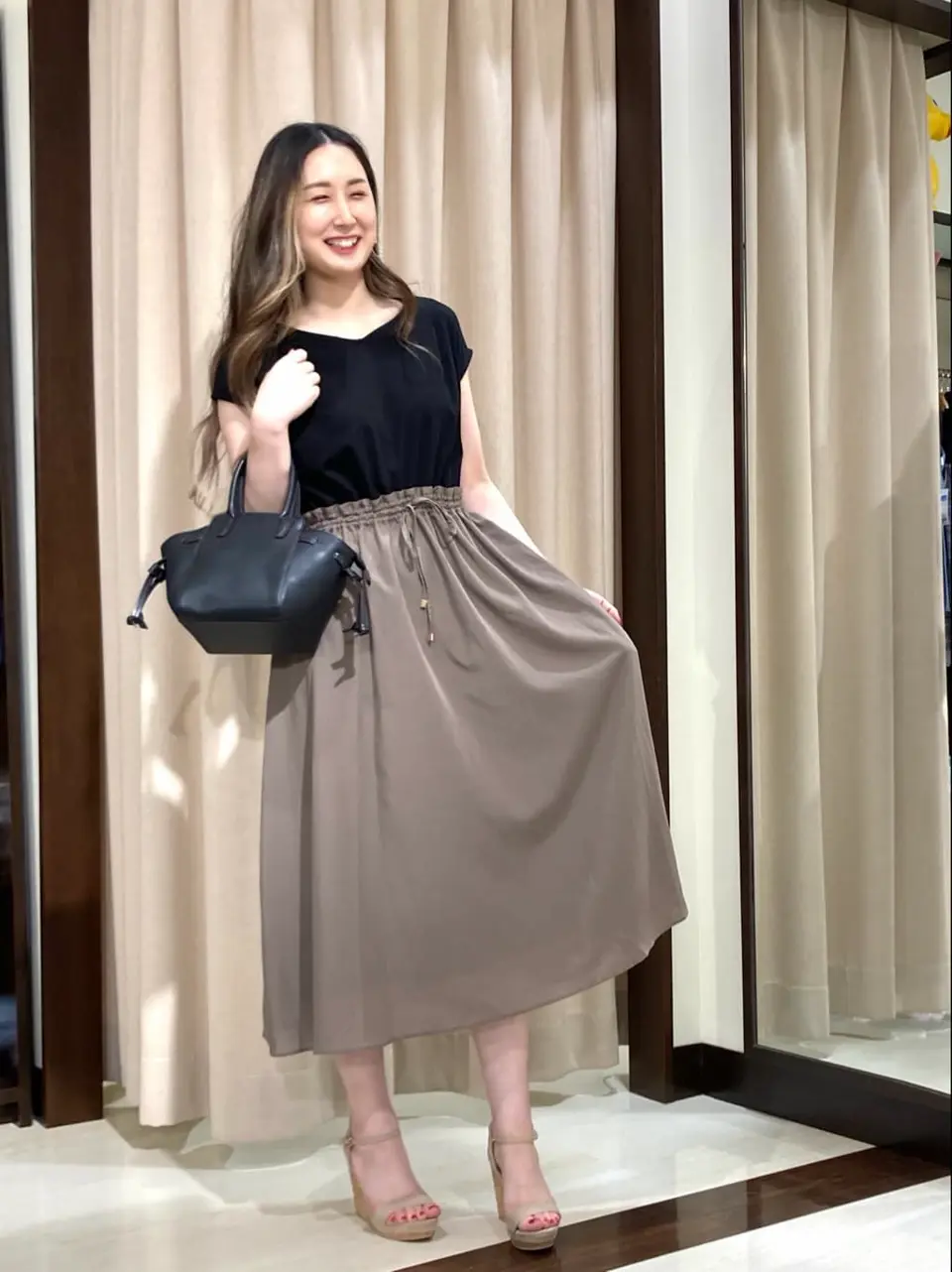 ANY SIS STAFF コーディネート画像