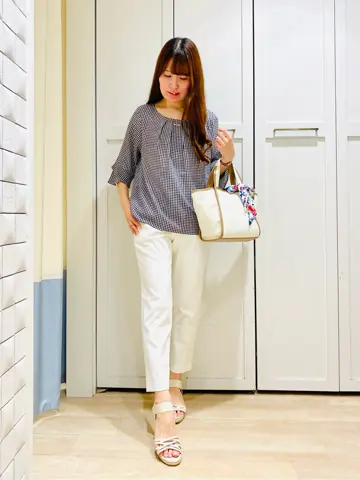 ANY SIS スタッフ コーディネート画像