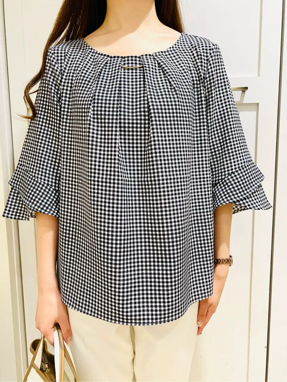 ANY SIS スタッフ コーディネート画像