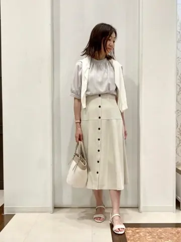 ANY SIS スタッフ コーディネート画像