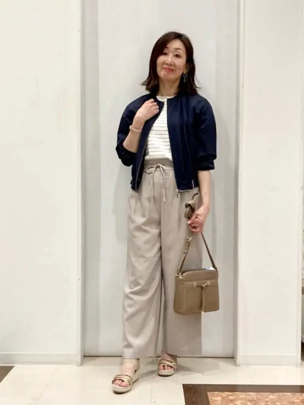 ANY SIS スタッフ コーディネート画像