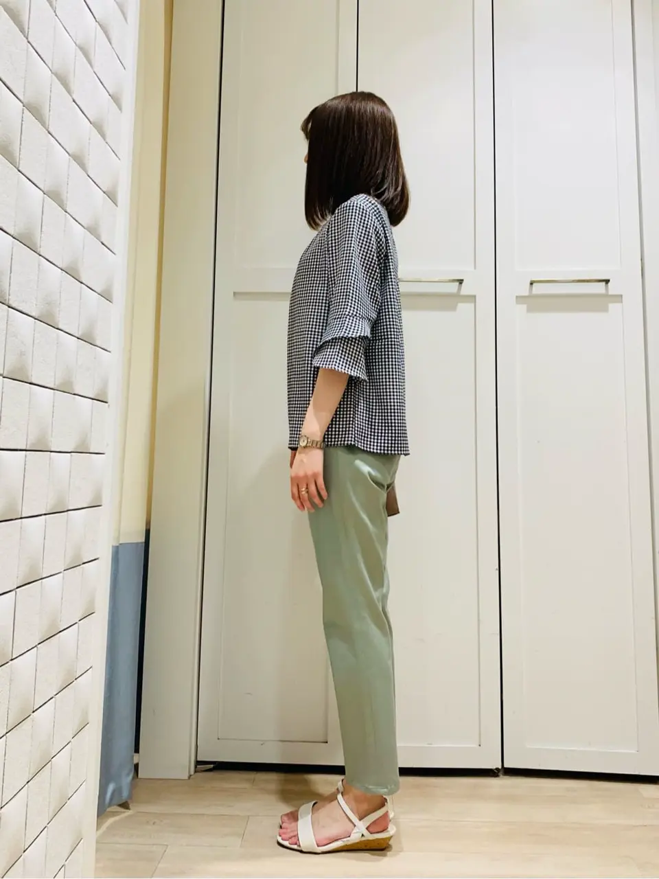 ANY SIS スタッフ コーディネート画像