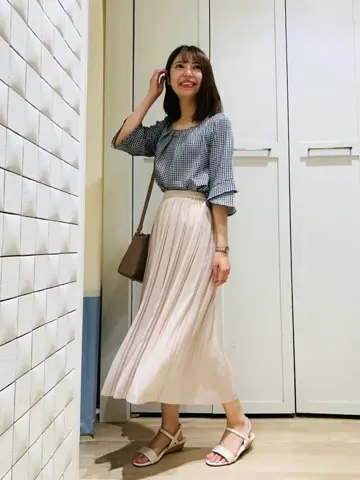 ANY SIS スタッフ コーディネート画像