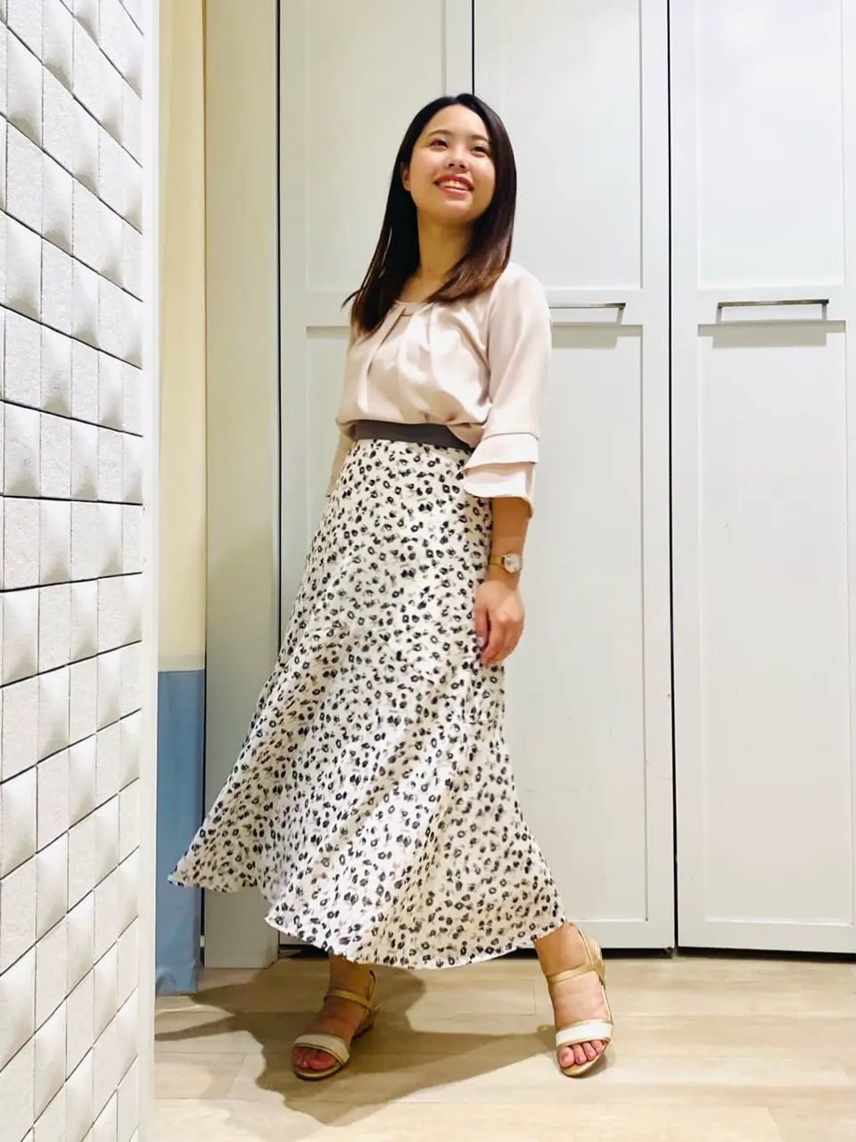 ANY SIS スタッフ コーディネート画像