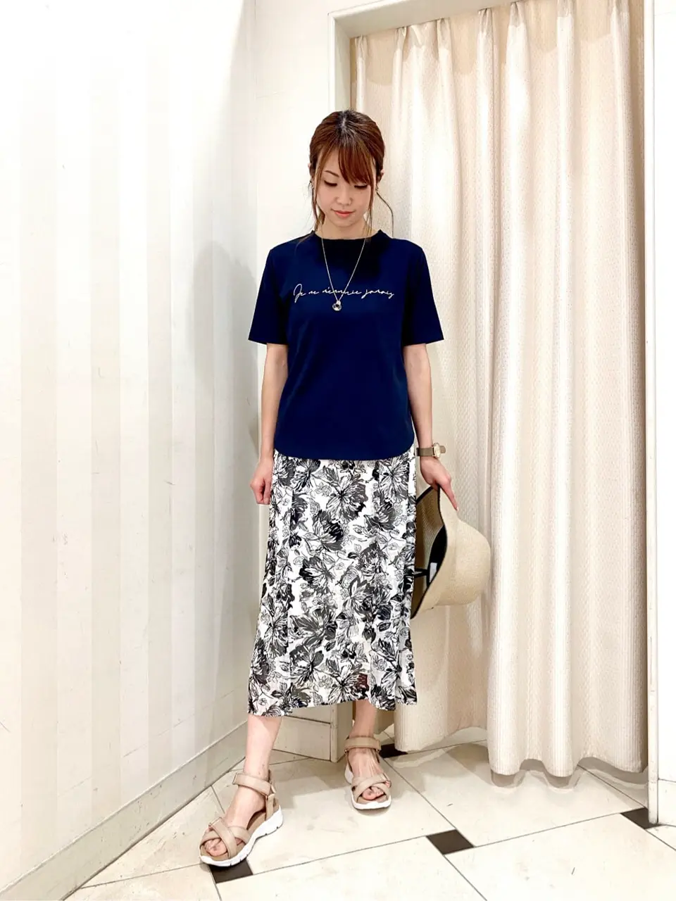 ANY SIS 金井 コーディネート画像