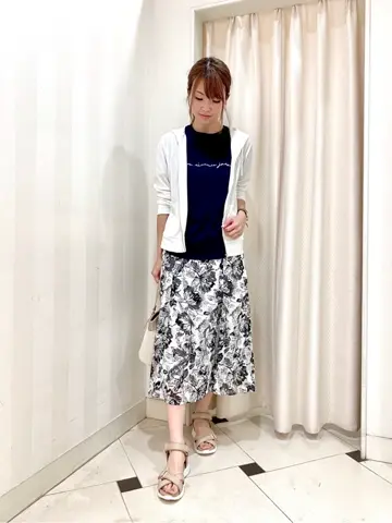 ANY SIS 金井 コーディネート画像