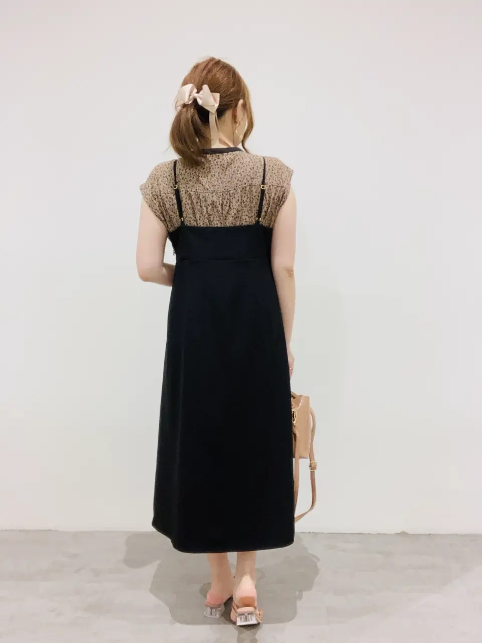 ANY SIS 川根　彩 コーディネート画像