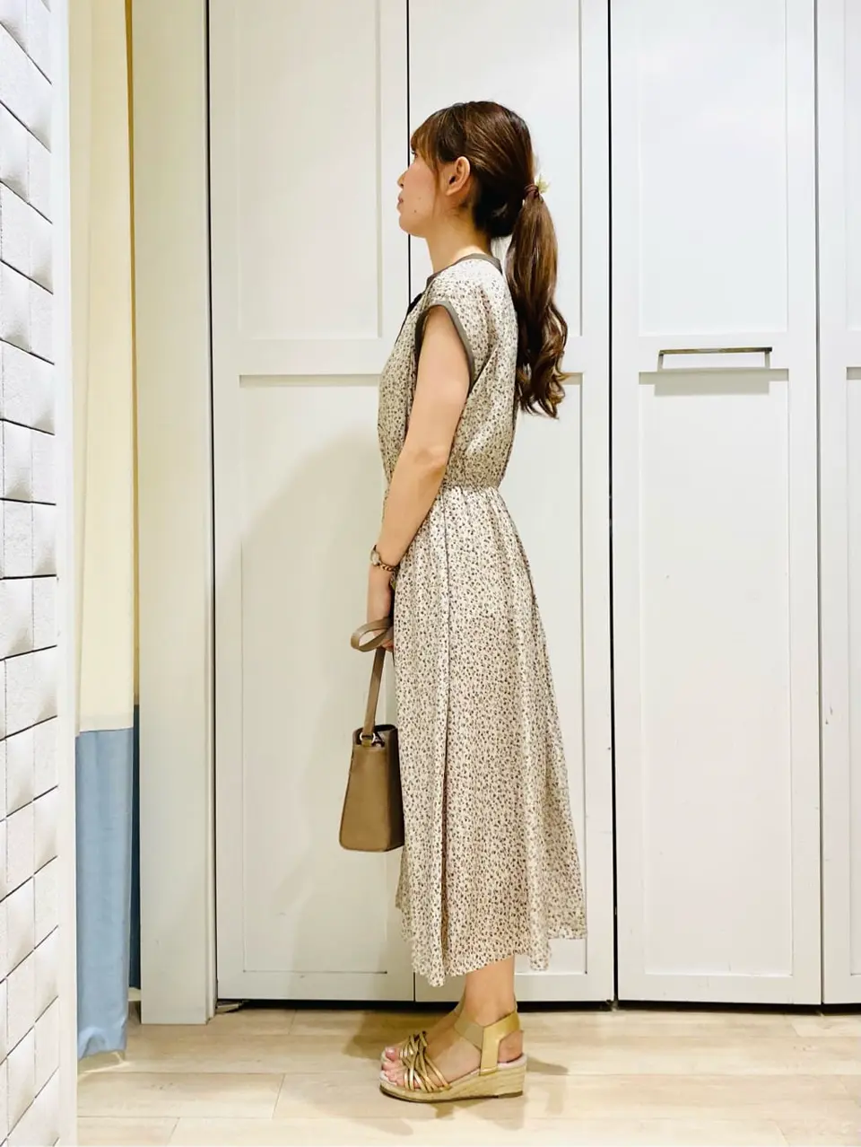 ANY SIS スタッフ コーディネート画像