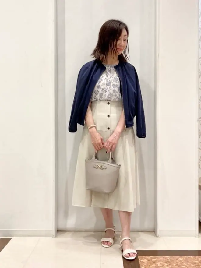 ANY SIS スタッフ コーディネート画像