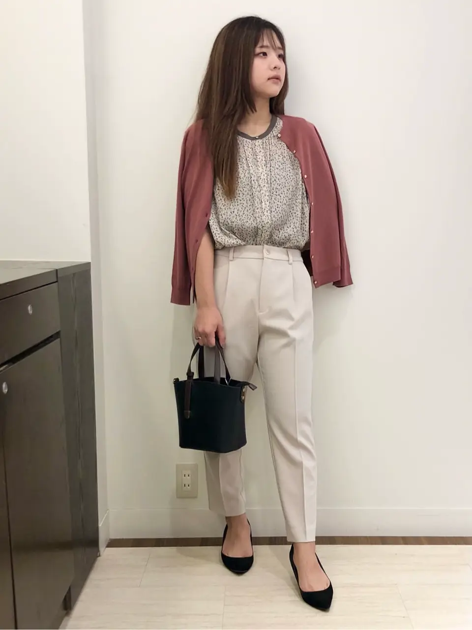 ANY SIS スタッフ コーディネート画像