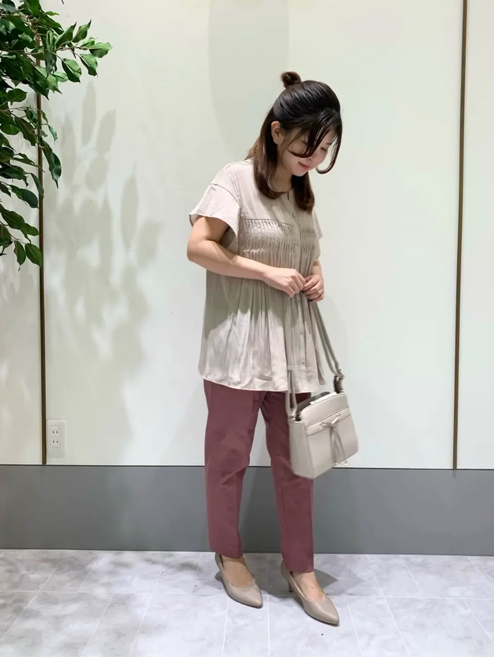 ANY SIS スタッフ コーディネート画像