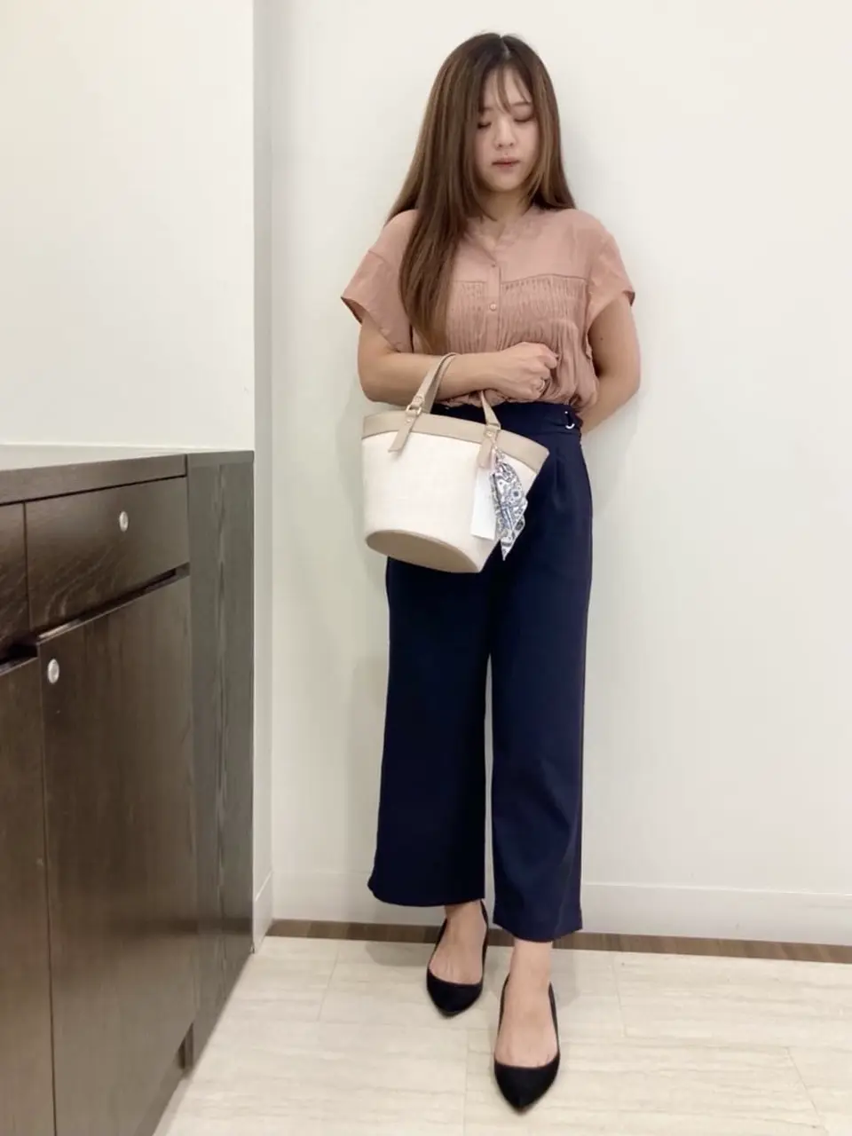 ANY SIS スタッフ コーディネート画像