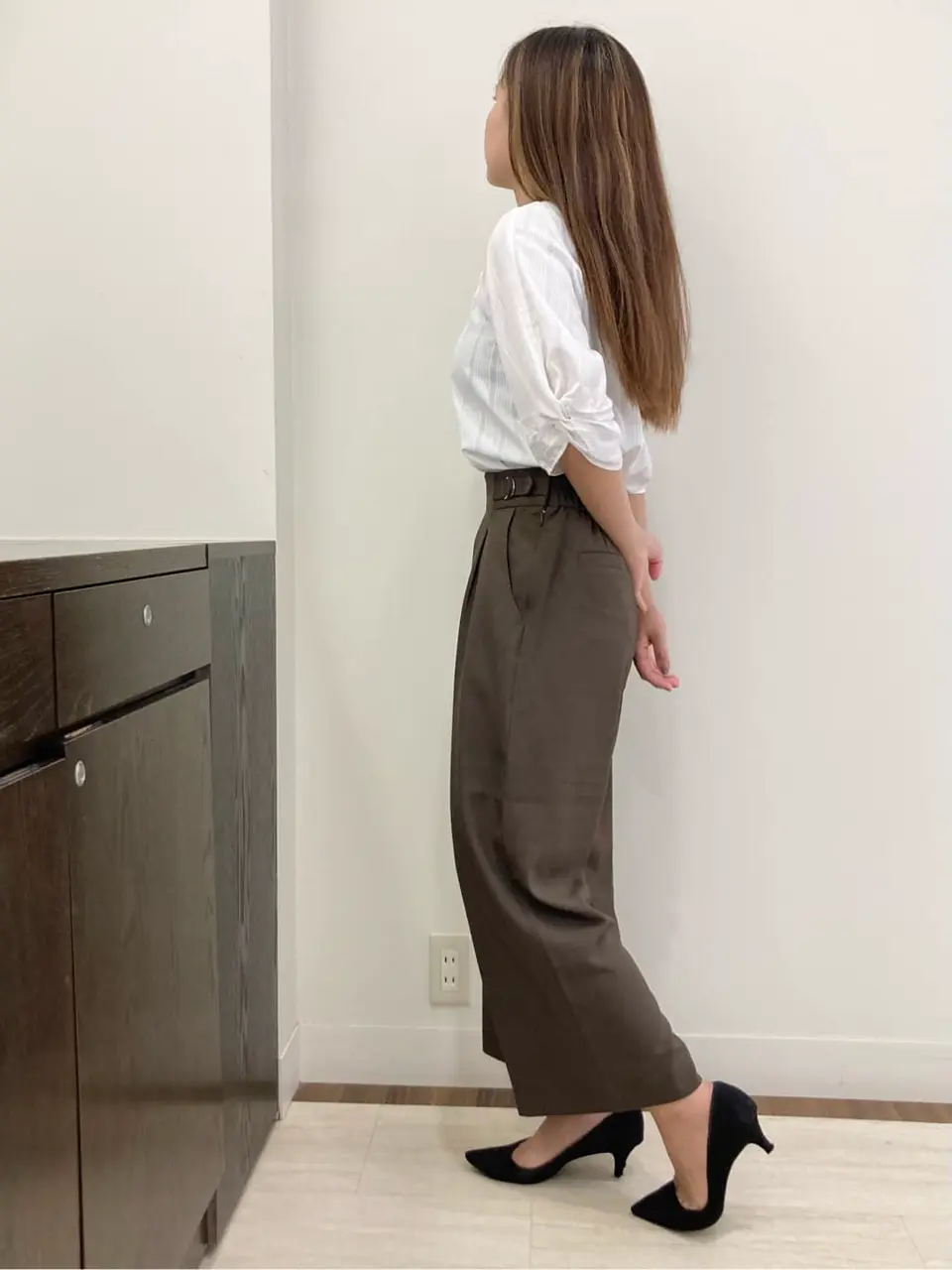 ANY SIS スタッフ コーディネート画像