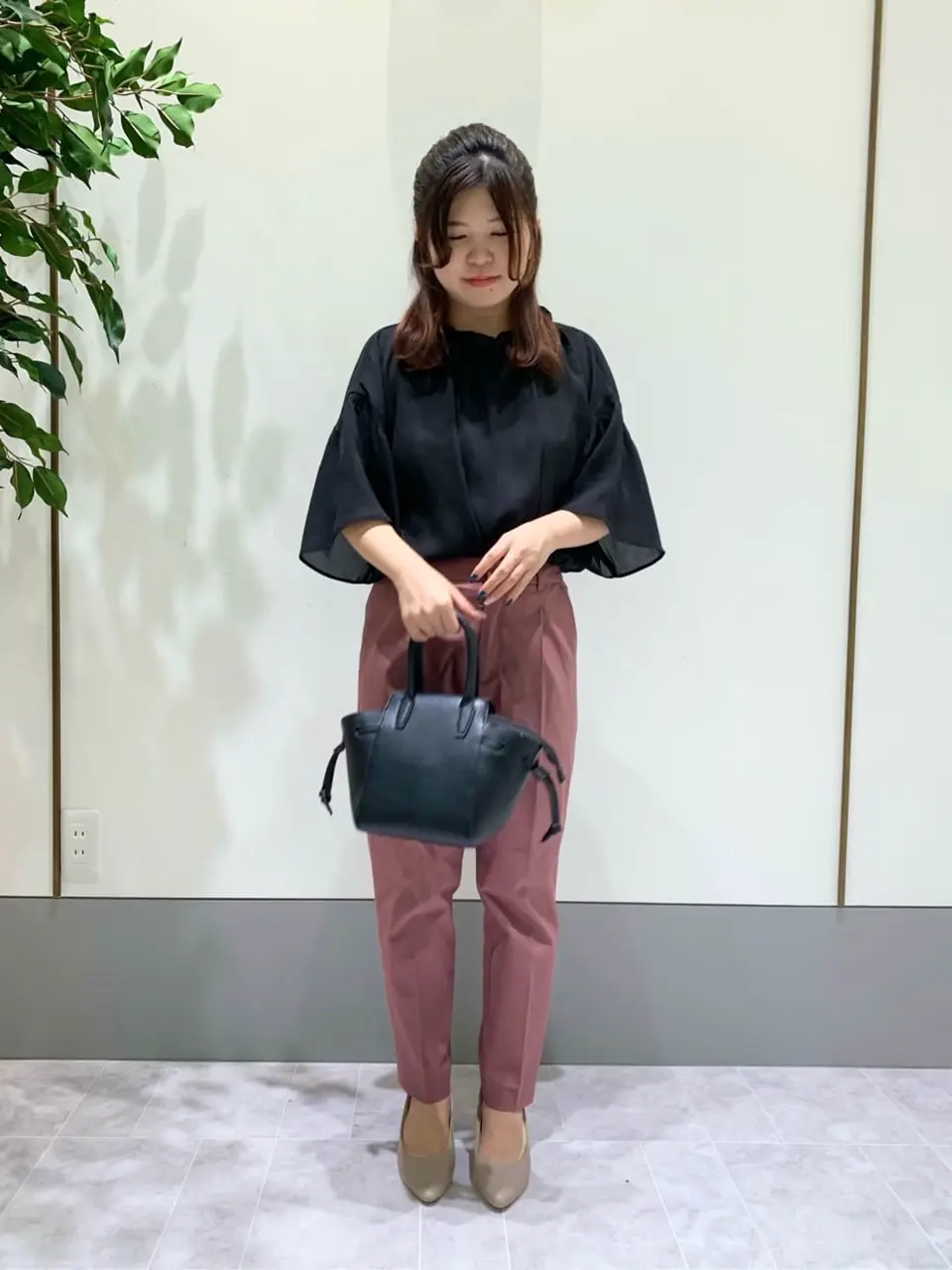 ANY SIS スタッフ コーディネート画像