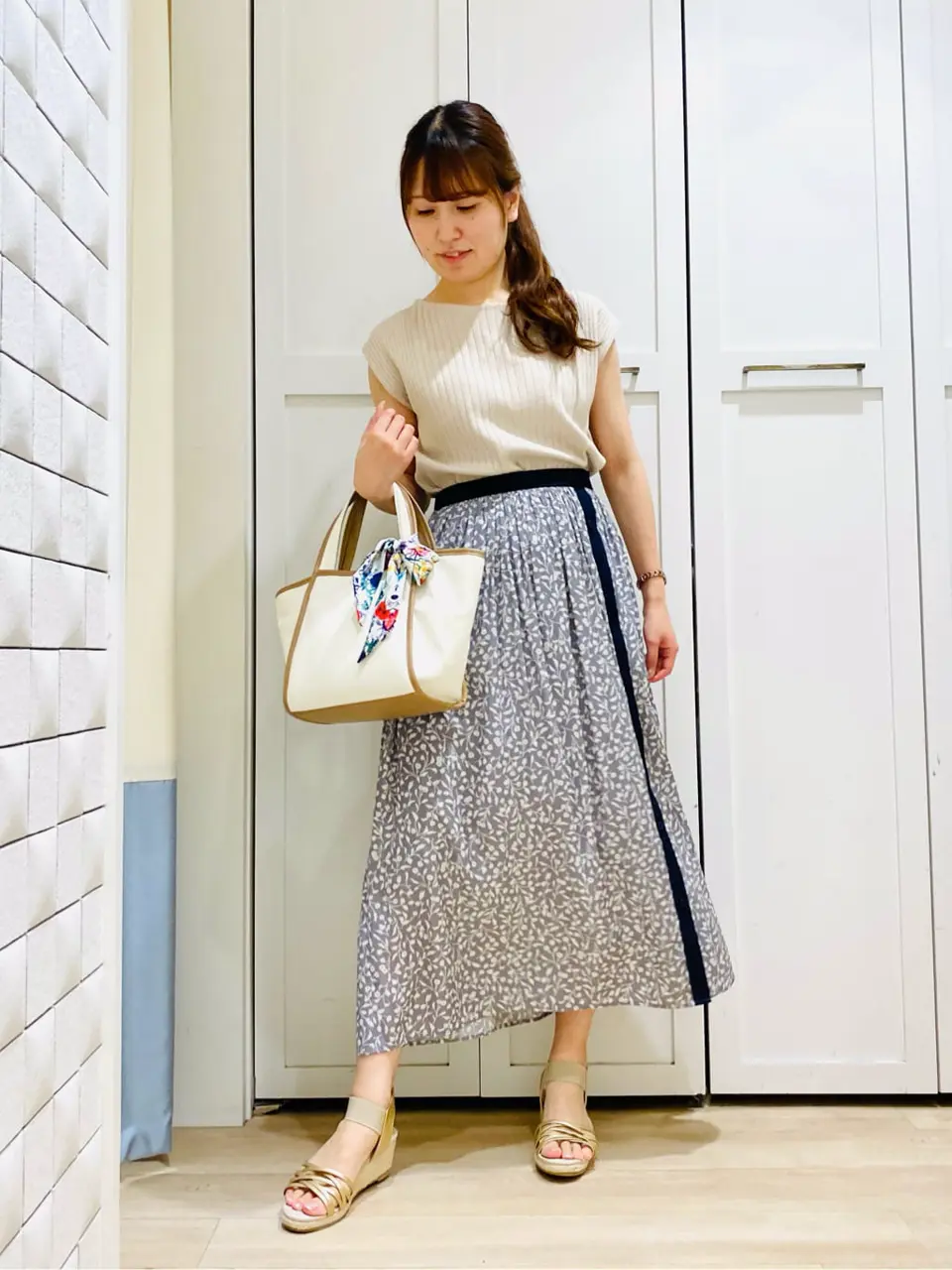 ANY SIS スタッフ コーディネート画像