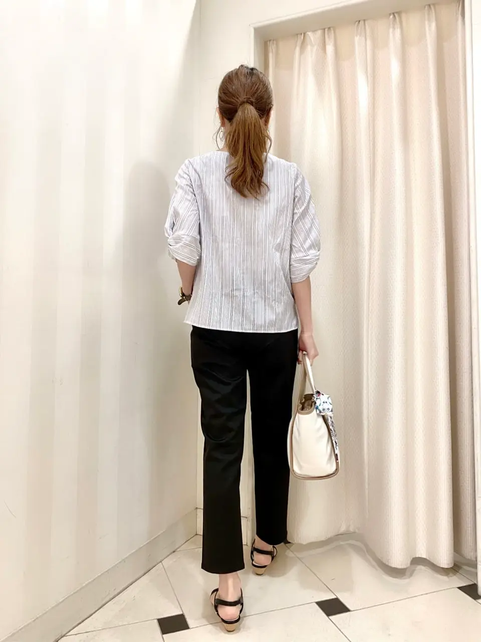 ANY SIS 金井 コーディネート画像