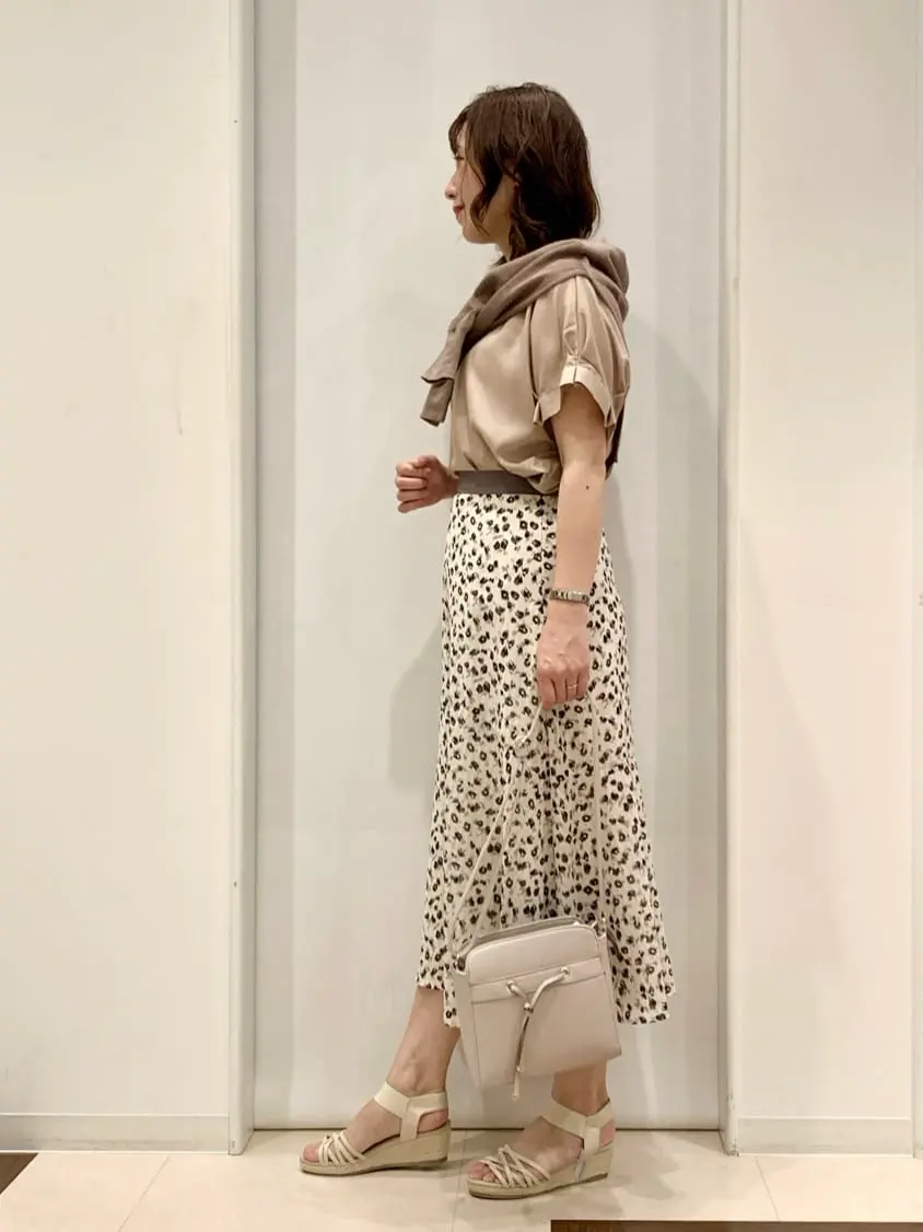 ANY SIS 横田 コーディネート画像