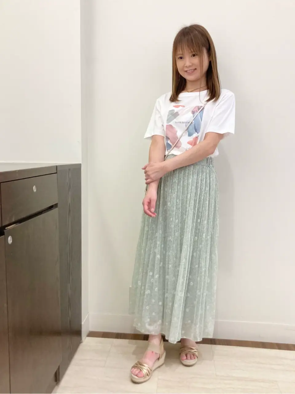 ANY SIS スタッフ コーディネート画像